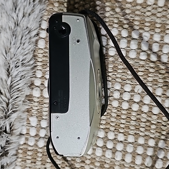 Canon Sure Shot 60mm Zoom Lens - Picture 3 of 6